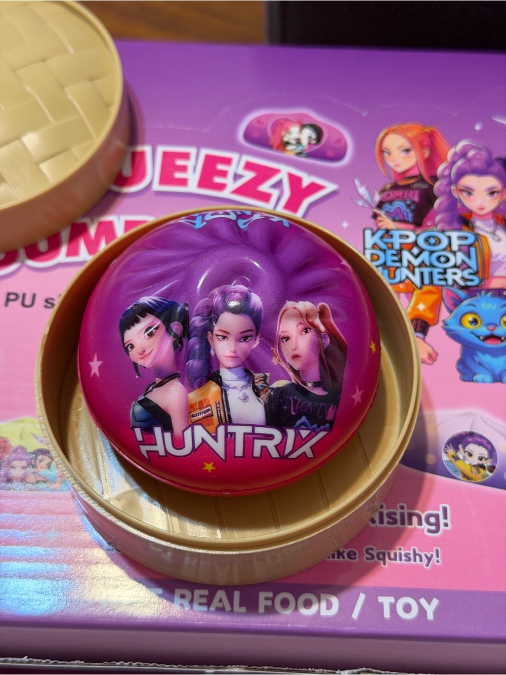 1pc random Squeezy Dumplings Squishy Toy - multicolor.
